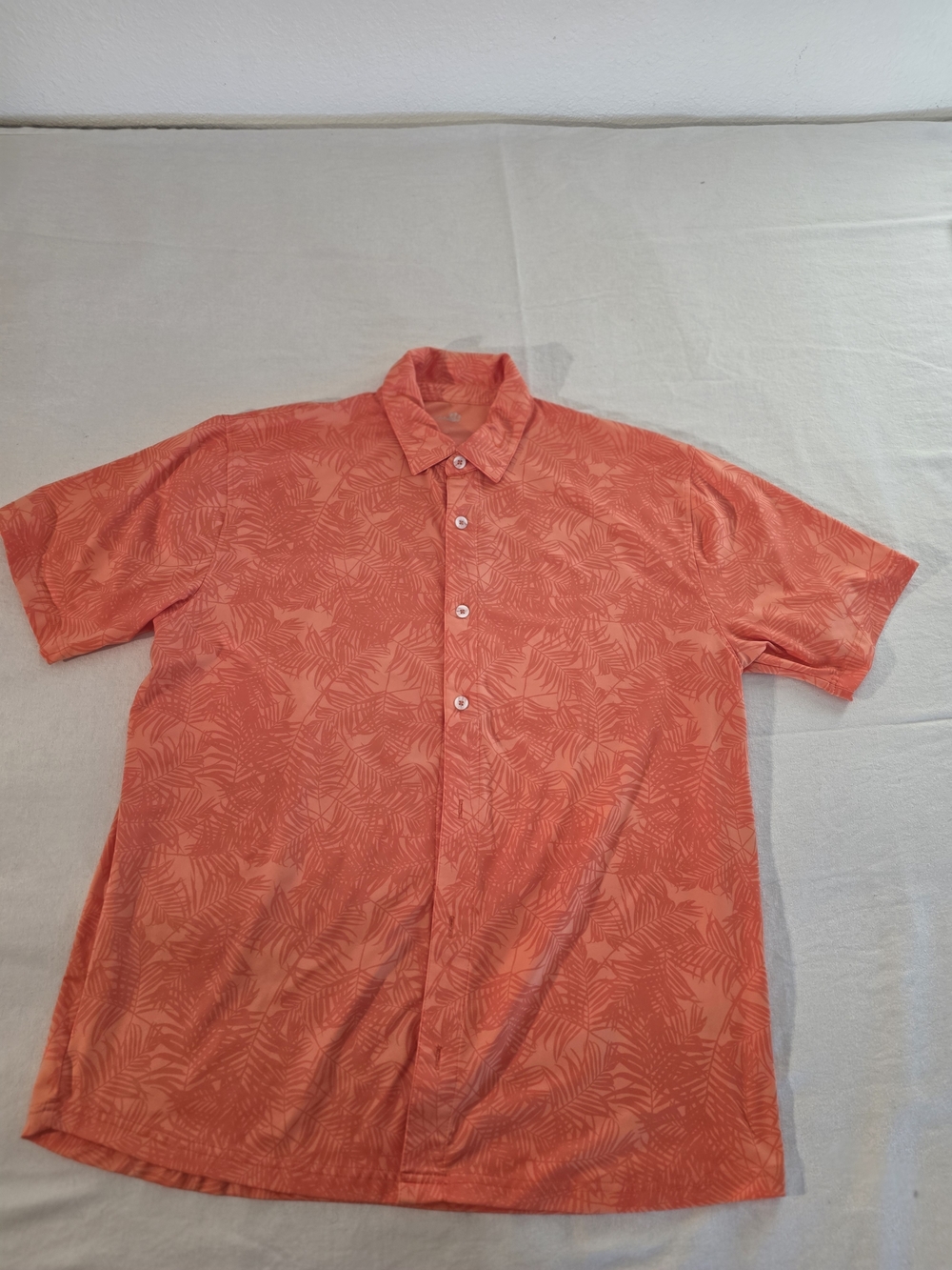 Vans Coral Leaf-Print Short-Sleeve Button-Down Shirt. Size Large